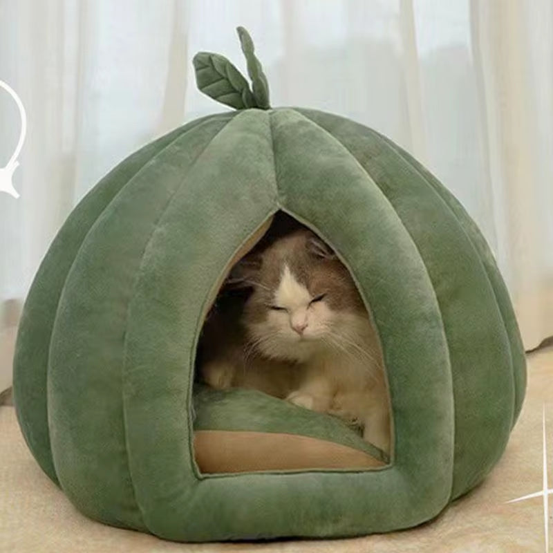 Cat Beds Thickened Enclosed Pet Cat House Bed Pumpkin Cat Hideaway Winter Supplies for Kittens Small Dogs Pets