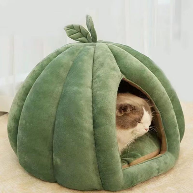 Cat Beds Thickened Enclosed Pet Cat House Bed Pumpkin Cat Hideaway Winter Supplies for Kittens Small Dogs Pets